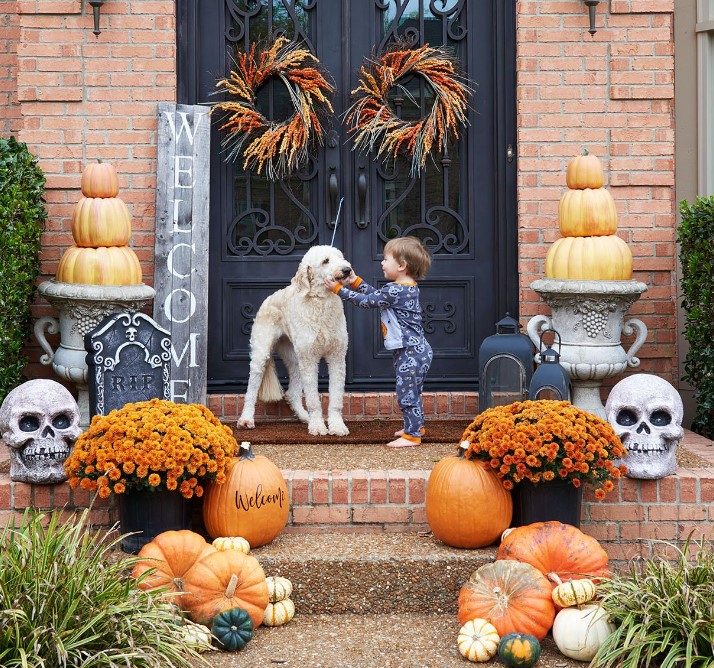 pumkin porch decor