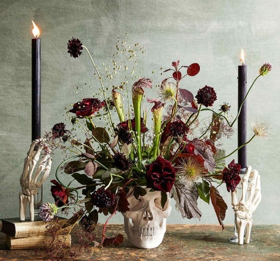 Hallway table setting